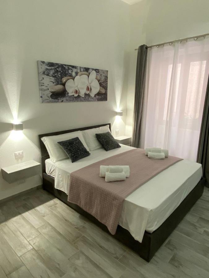 La Loggia Rooms Siniscola Bagian luar foto