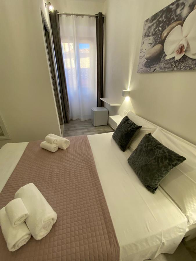 La Loggia Rooms Siniscola Bagian luar foto