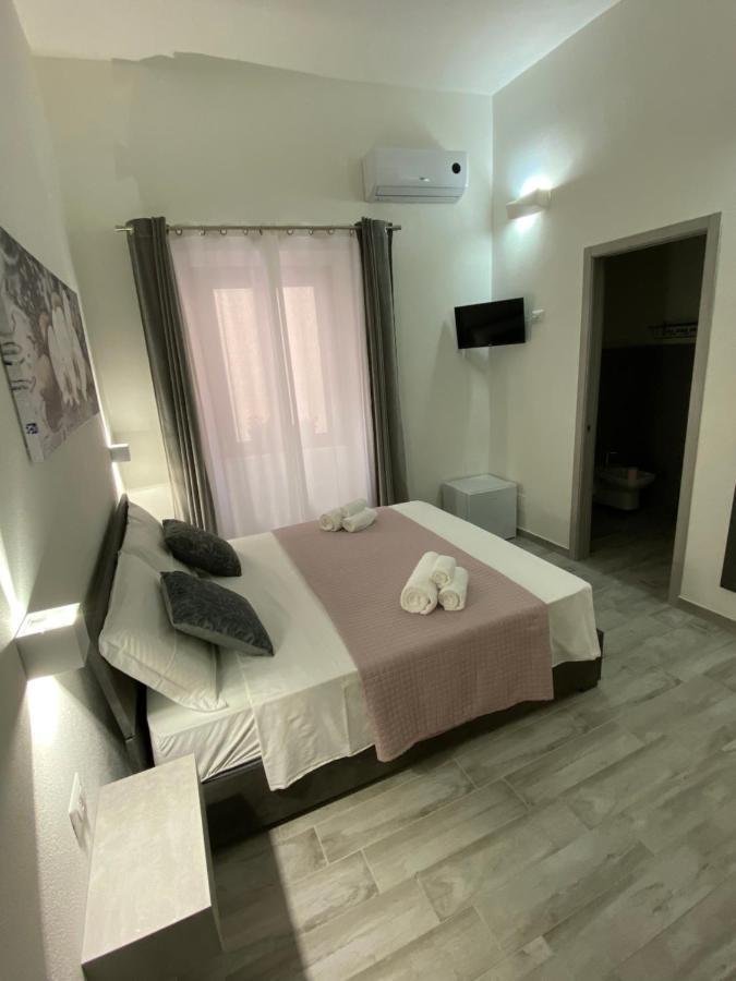 La Loggia Rooms Siniscola Bagian luar foto